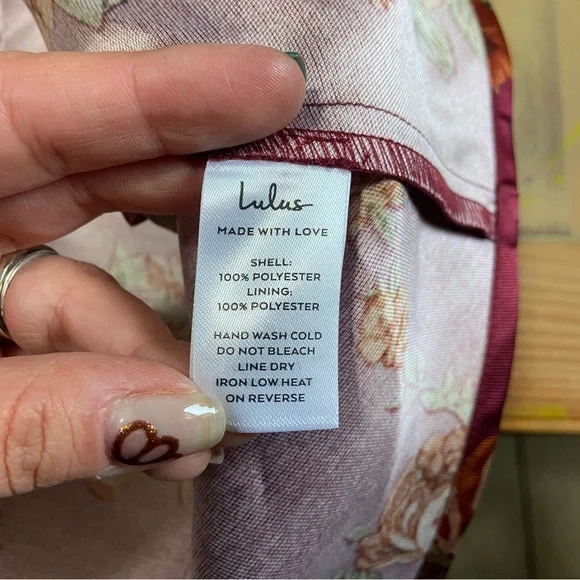 NWOT Lulus Unbelievably Lovely Red Floral Babydoll Empire Waist Mini Dre… - Picture 9 of 9